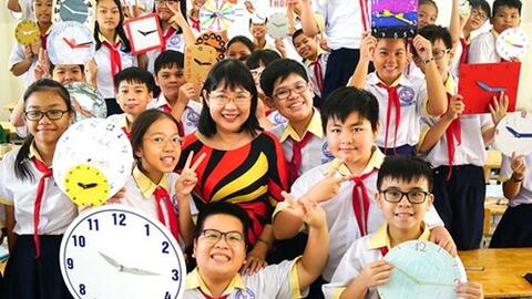 GIẢI THƯỞNG VÕ TRƯỜNG TOẢN LẦN THỨ 22 - NĂM 2019: Giáo viên trung học cơ sở: Những người “lái đò” tận tụy (Nguồn: PV Thu Tâm, Ảnh: Hoàng Hùng - Báo Sài Gòn Giải Phóng)