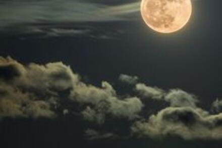 KHTN 6 - TUẦN 34 - BÀI 44: CHUYỂN ĐỘNG NHÌN THẤY CỦA MẶT TRĂNG