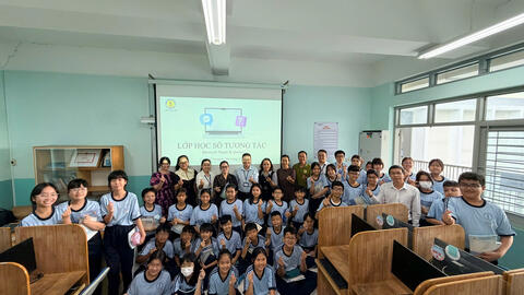 Đẩy mạnh Năng lực số: Tổ Toán-Tin tổ chức Chuyên đề "Lớp học số tương tác với Microsoft Teams & Quizizz"