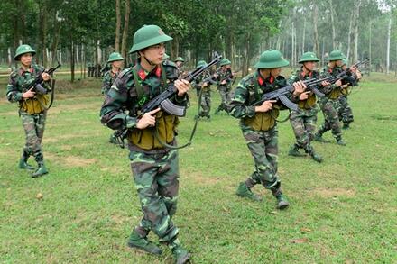 Bài 10: Các tư thế, động tác vận động trong chiến đấu