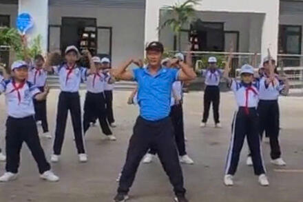 Bài thể dục khối 6