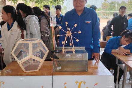 Hoạt động stem tổ toán trường THPT Nguyễn Hồng Đạo năm 2025