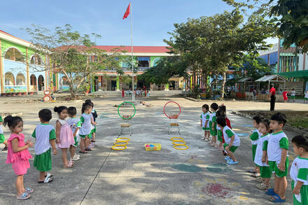 Trò chơi "Ném bóng"