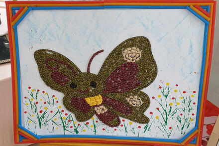 Đề tài: “Tạo hình côn trùng từ hột – hạt”