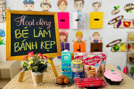 🧇🥰 HOẠT ĐỘNG TRẢI NGHIỆM: BÉ LÀM BÁNH KẸP – LỚP LÁ 4 🥰🧇