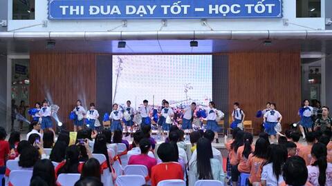 Chương trình Gala chia tay học sinh lớp 5 "Let's shine together"